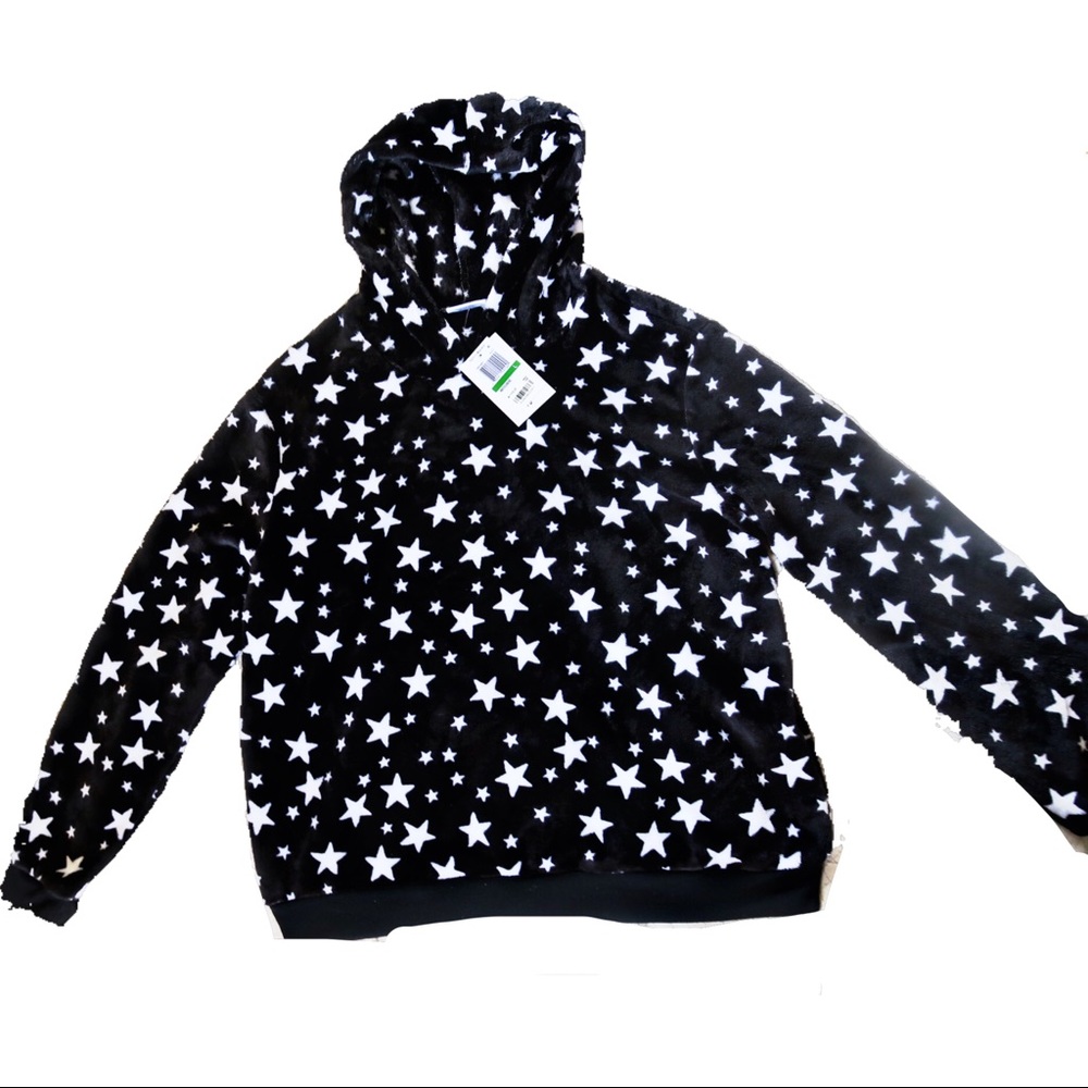 Soft black and white Star hoodie